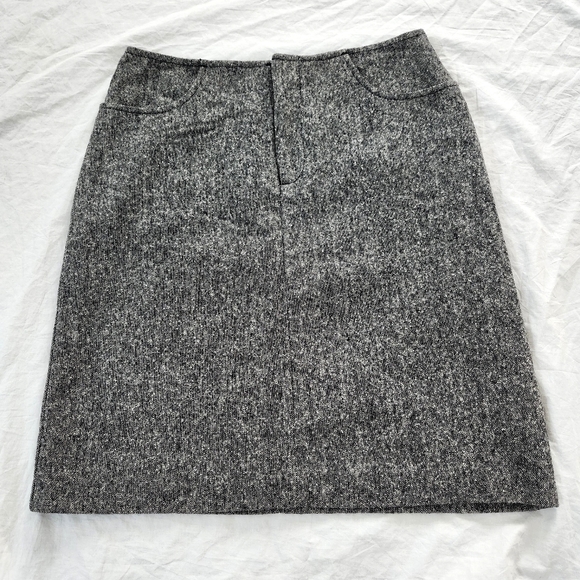 Club Monaco Heather Gray Wool Tweed Skirt, New with Tag, Size 6 - Picture 3 of 13